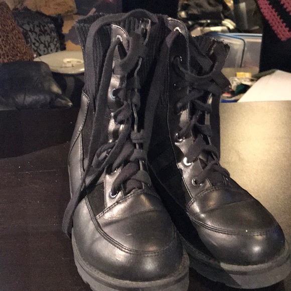Combat Boots - Picture 1 of 4